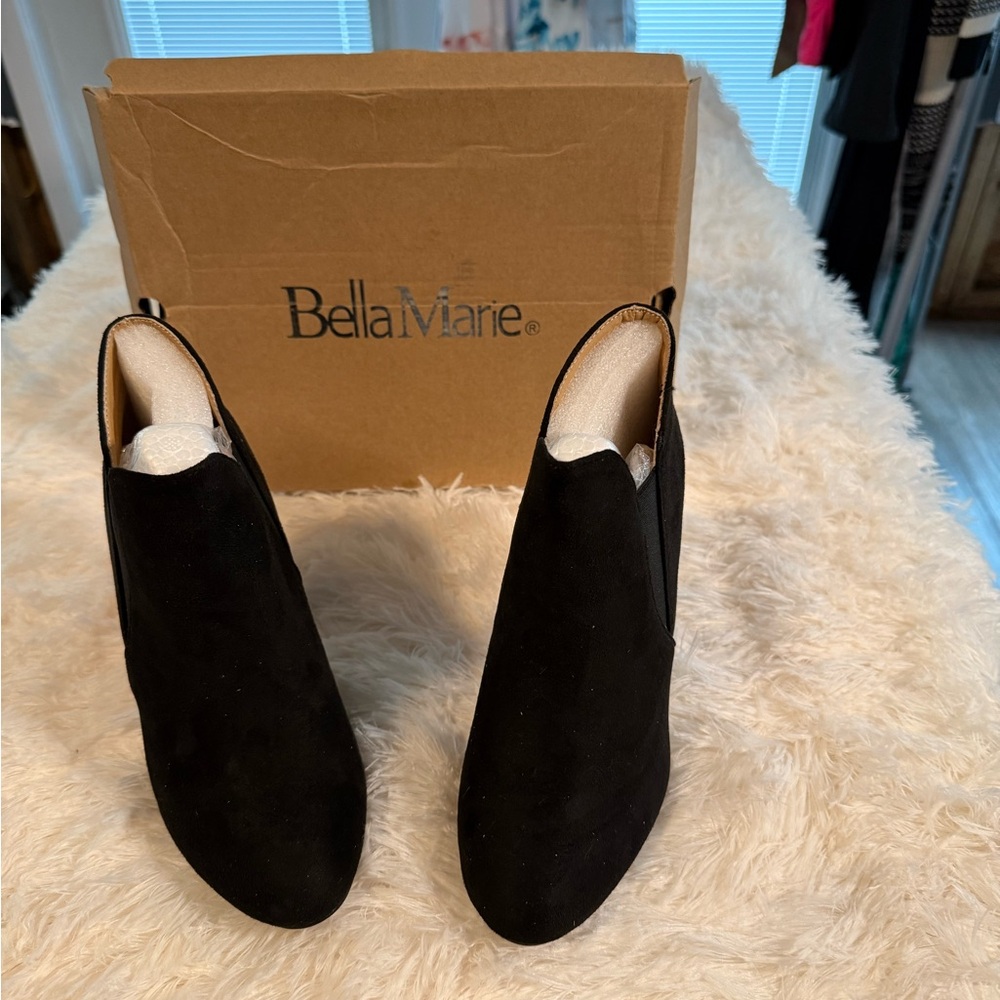 Bella Marie Black Ankle Booties Suede Minimalist